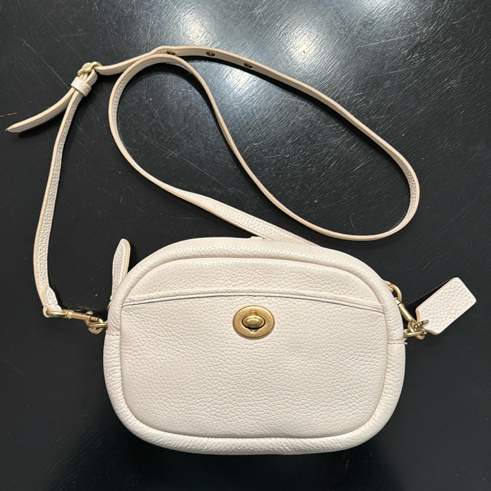 Coach Bone Crossbody Bag Clutch